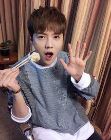 娱乐吃瓜曹小妹